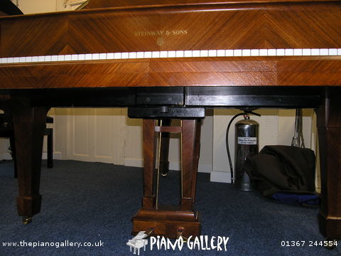 Steinway Model O - Lyre